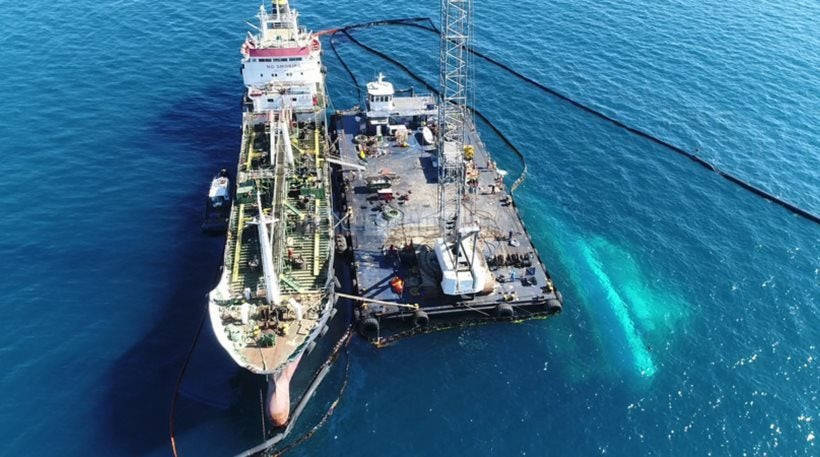 Ξεκινούν οι ενέργειες για την ανέλκυση του δεξαμενόπλοιου «Αγία Ζώνη ΙΙ»
